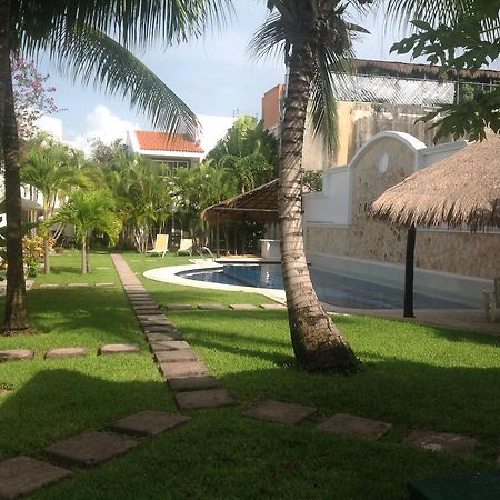 Casa Pili Bed & Breakfast Playa del Carmen Exterior photo