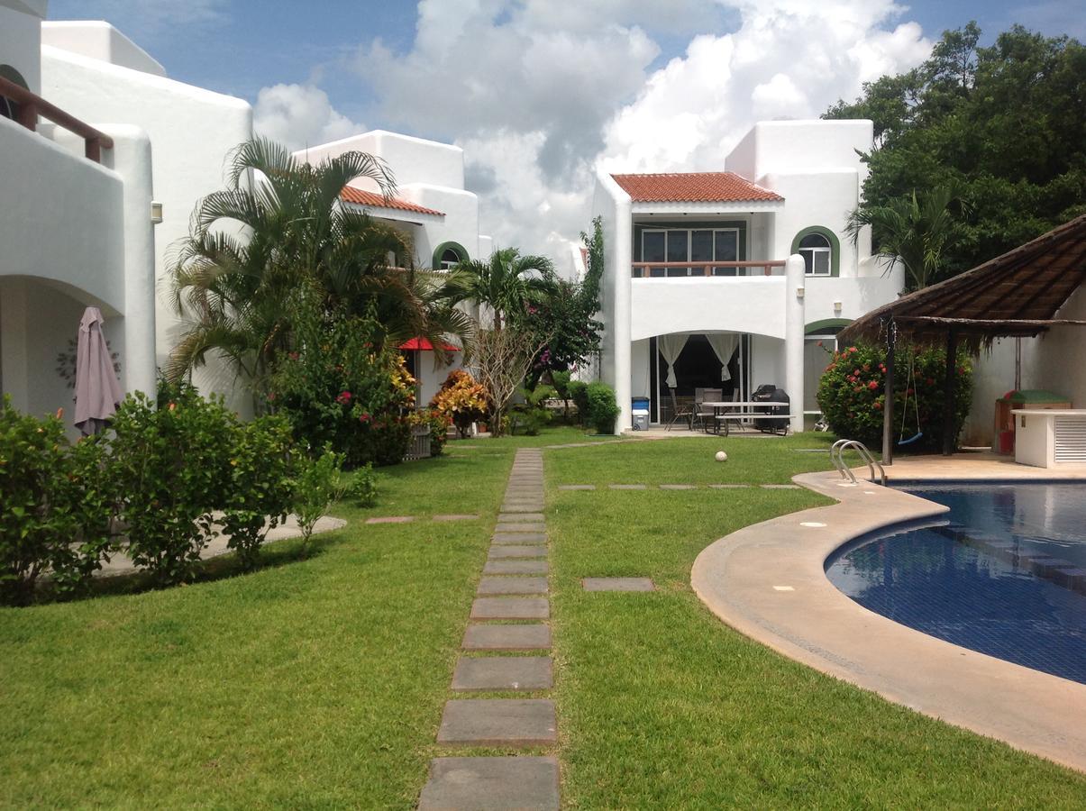 Casa Pili Bed & Breakfast Playa del Carmen Exterior photo