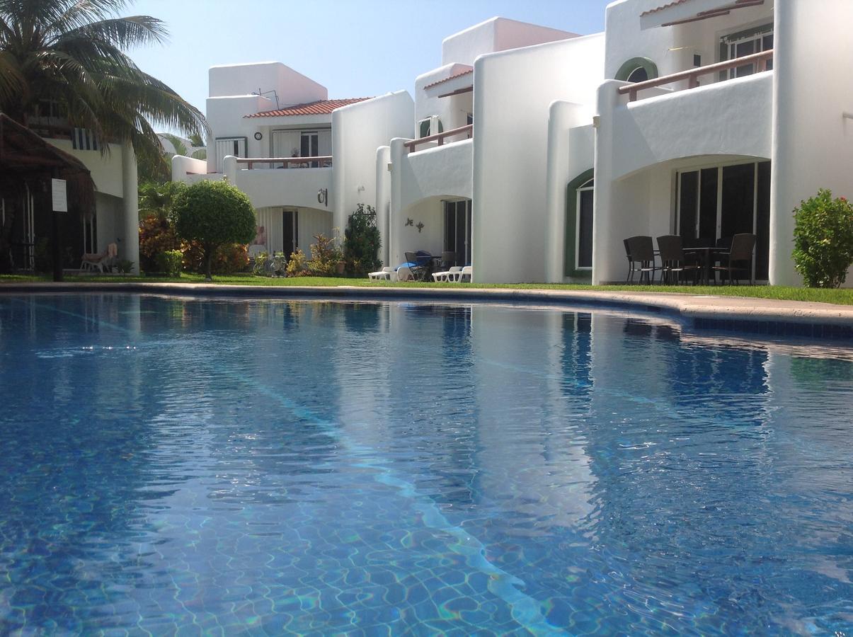 Casa Pili Bed & Breakfast Playa del Carmen Exterior photo