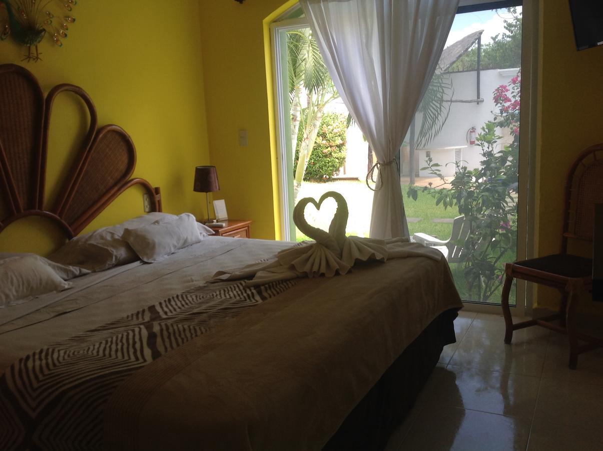 Casa Pili Bed & Breakfast Playa del Carmen Exterior photo