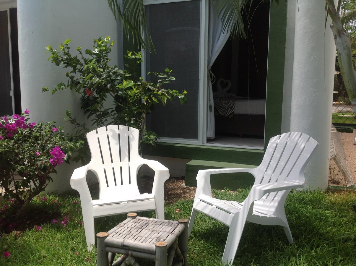 Casa Pili Bed & Breakfast Playa del Carmen Exterior photo