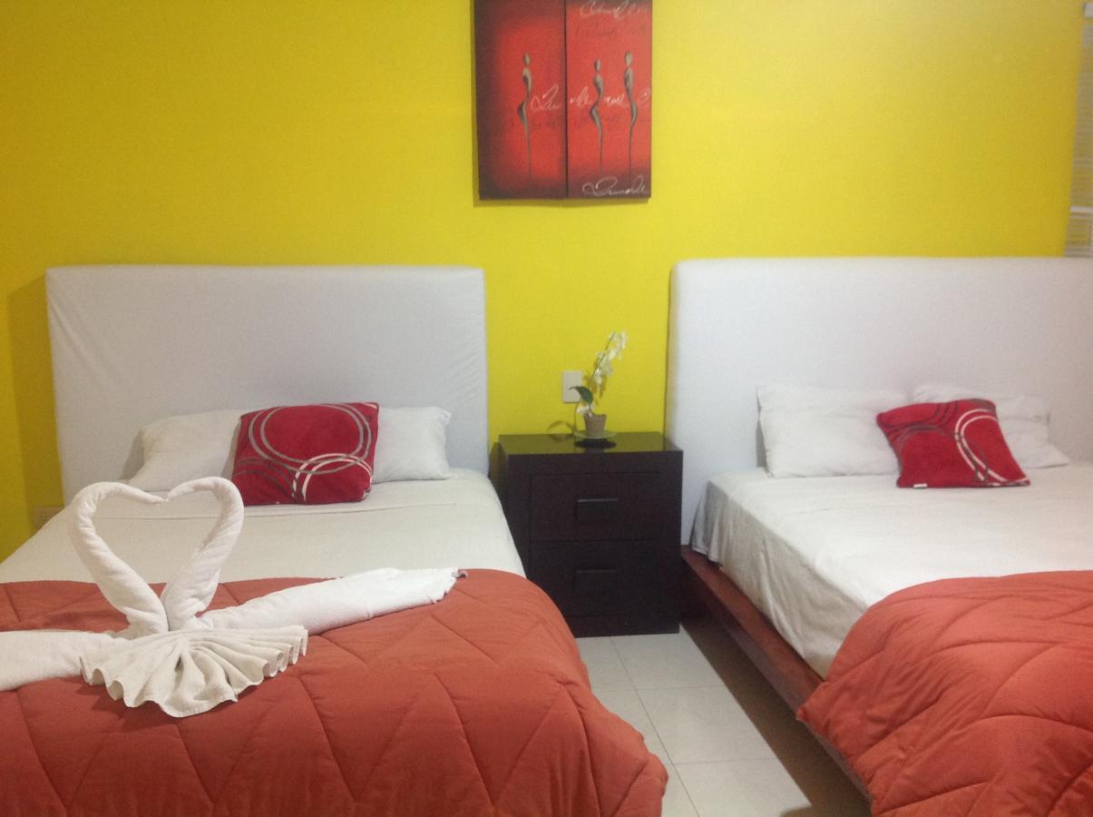 Casa Pili Bed & Breakfast Playa del Carmen Exterior photo
